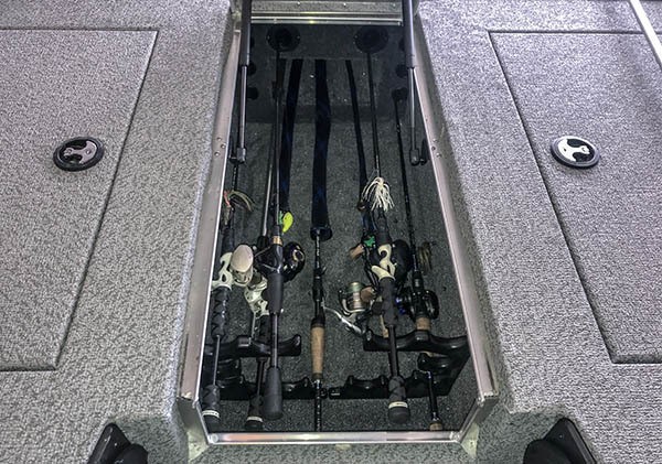 bass boat rod locker to keep fishing rods from tangling 