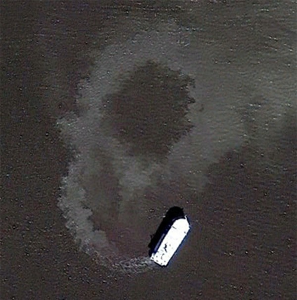 oyster boat google earth